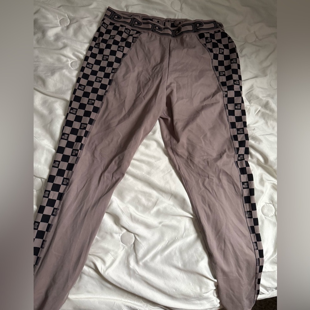 PINK Victoria's Secret Checkered Leggings in brown and Black